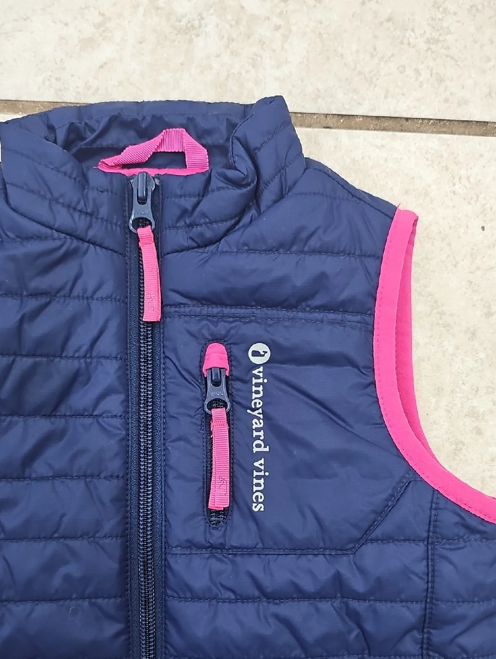 Vineyard Vines sleeveless quilted